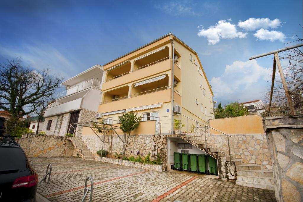 Adela Apartments Dramalj Exterior foto